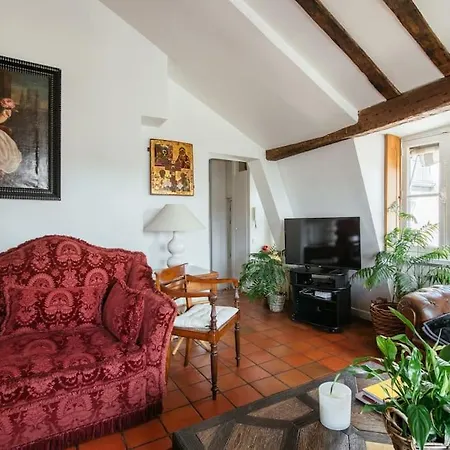Charming Located In The Heart Of * פריז