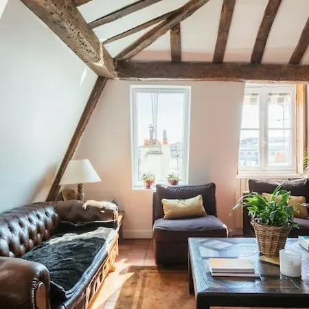 Charming Located In The Heart Of *